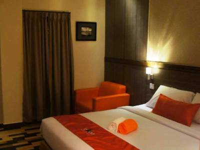 Ekon Hotel Джокякарта Екстериор снимка
