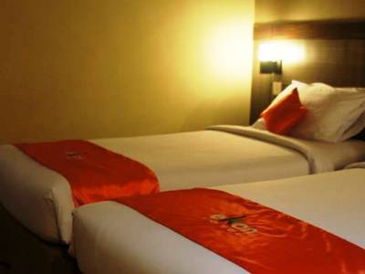 Ekon Hotel Джокякарта Екстериор снимка
